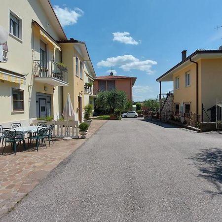 Narcisa Patio Apartment Bardolino Eksteriør bilde