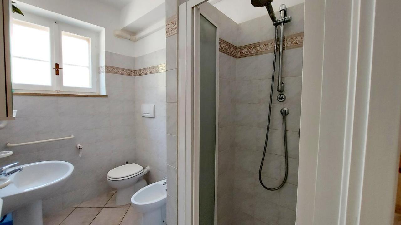 Narcisa Patio Apartment Bardolino Eksteriør bilde