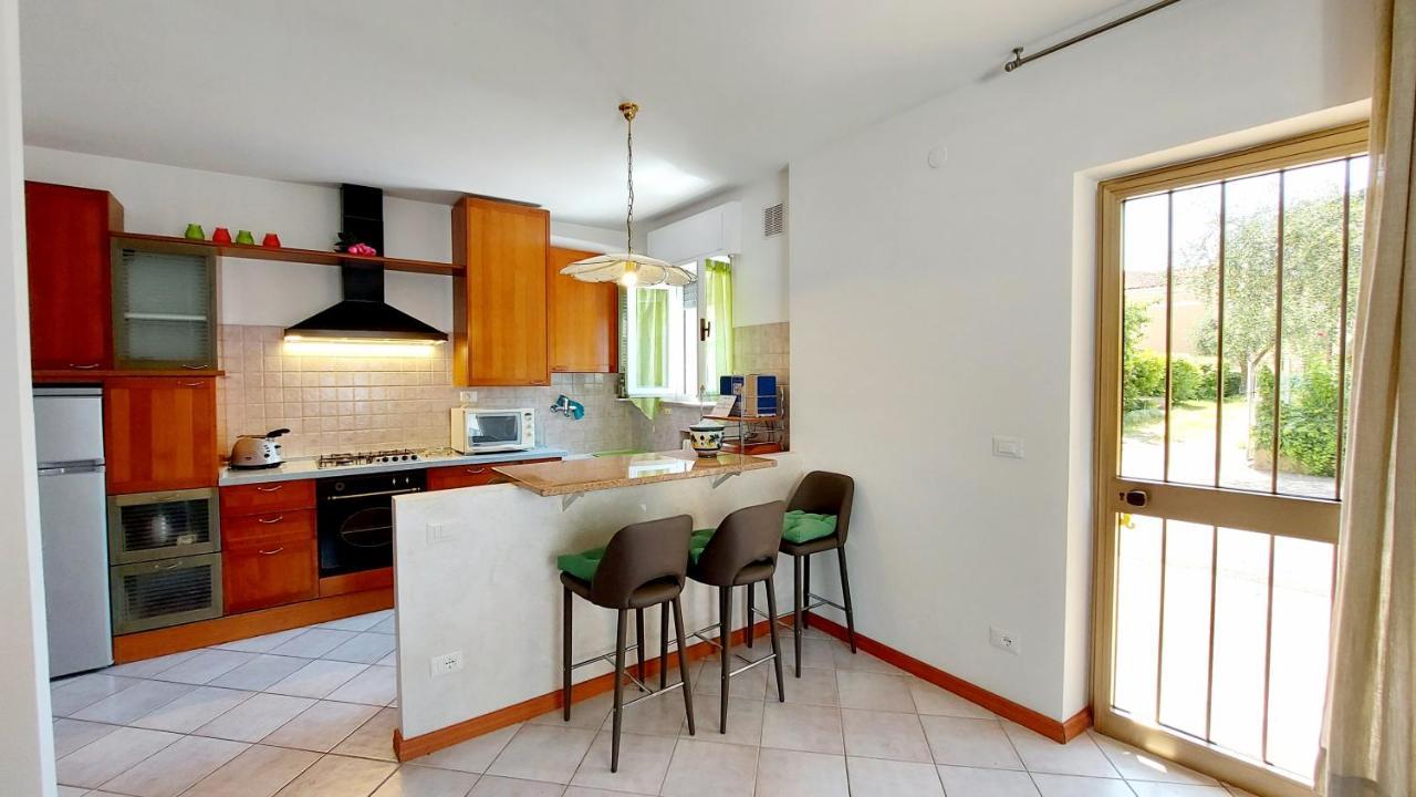 Narcisa Patio Apartment Bardolino Eksteriør bilde