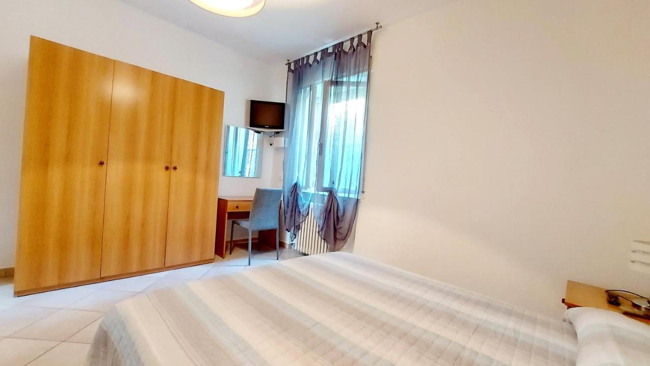 Narcisa Patio Apartment Bardolino Eksteriør bilde