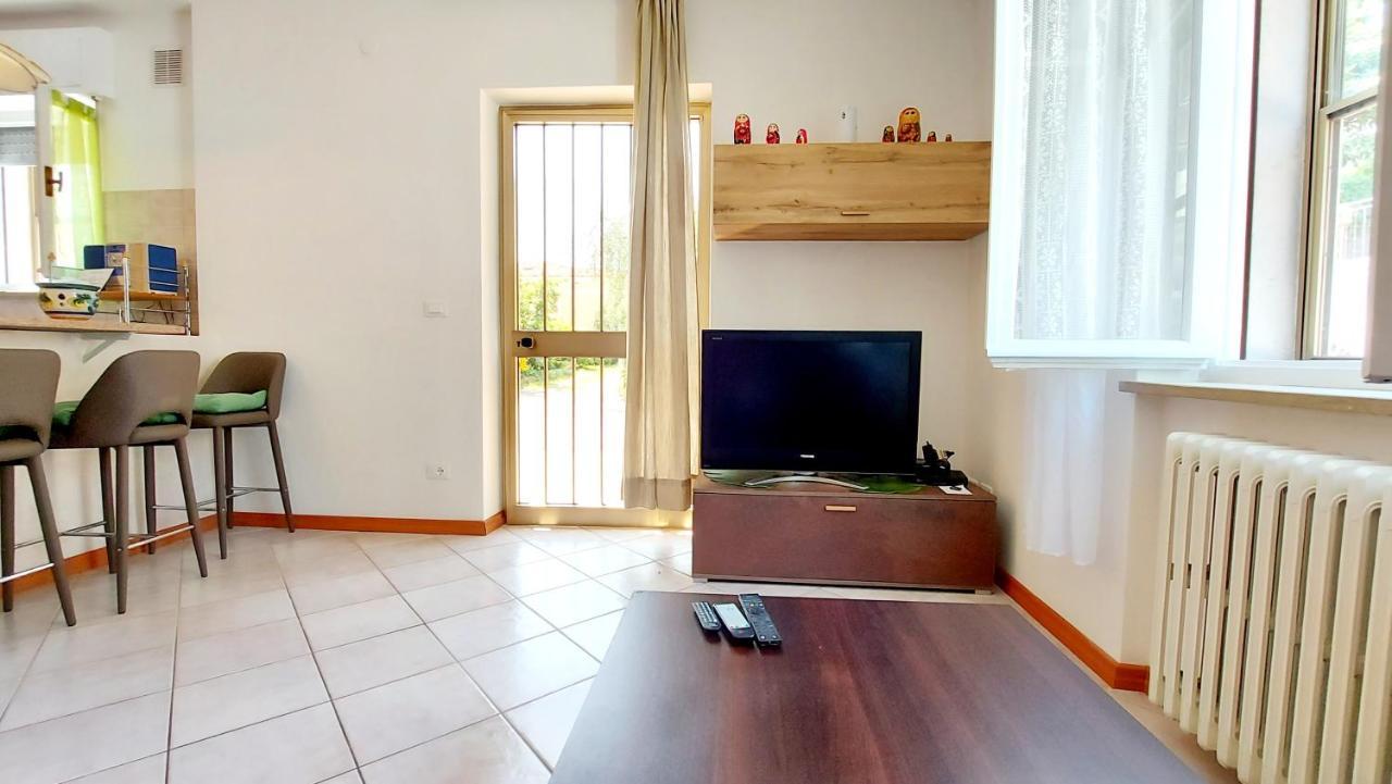 Narcisa Patio Apartment Bardolino Eksteriør bilde